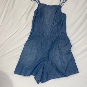 Hollister jean romper